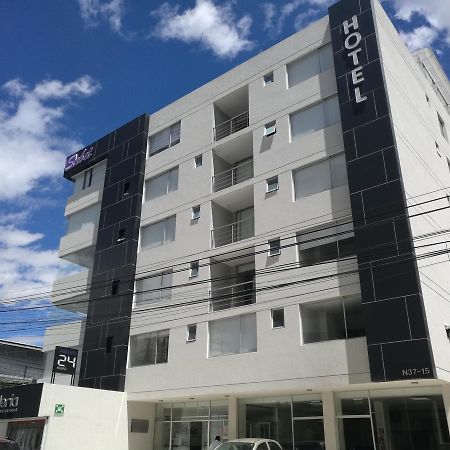 Hotel Sabet กีโต ภายนอก รูปภาพ