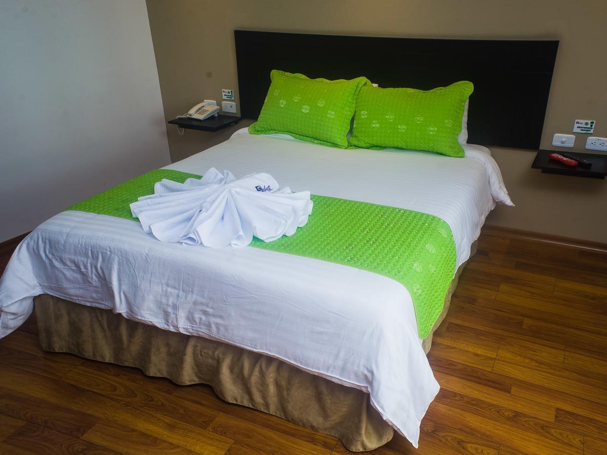 Hotel Sabet กีโต ภายนอก รูปภาพ